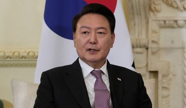 A crise na Nova Coreia: o chefe do partido no poder pressionou pelo impeachment do presidente