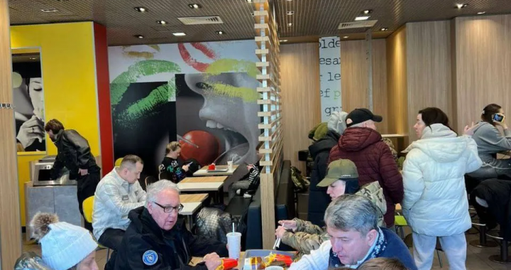 O milionário americano Howard Buffett visitou o McDonald's em Rivne: o motivo da visita é conhecido