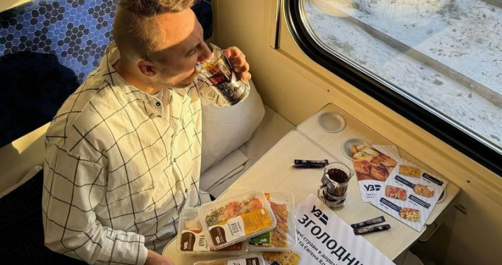 Klopotenko desenvolveu um menu quente para os trens Ukrzaliznytsia (FOTO)