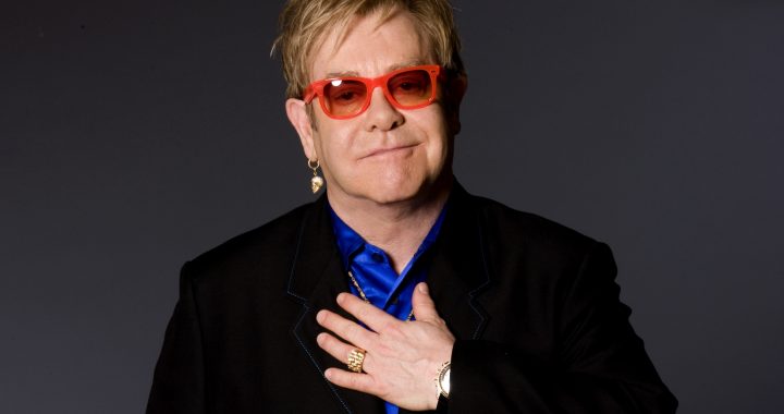 Elton John decidiu a inscrição em sua própria lápide: apenas uma frase foi nomeada