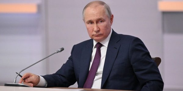 Putin reclamou que o Ocidente está “conduzindo a Rússia para a linha vermelha” e forçando Moscou a “responder” a isso” /></p>
<p class=