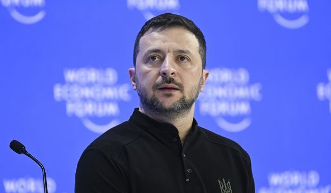 O papel de Trump, 200 mil soldados da paz e segurança “andam com o diabo”. O que Zelensky disse em Davos