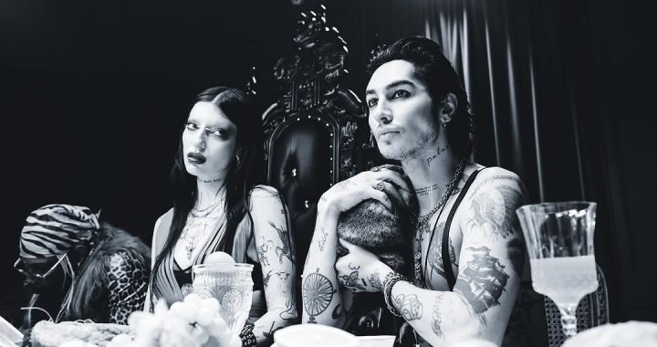 Por que você deve ouvir PRAY TO ME – Nova faixa de DeathbyRomy e Palaye Royale