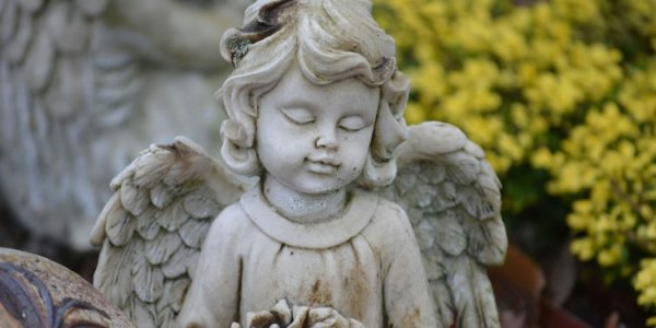 Dia do Anjo de Efim, Vasily e outros em 11 de março: por que você não pode jogar fora coisas velhas hoje