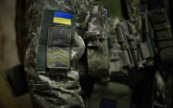 No Dia do Voluntário, Zelensky premiou 301 militares