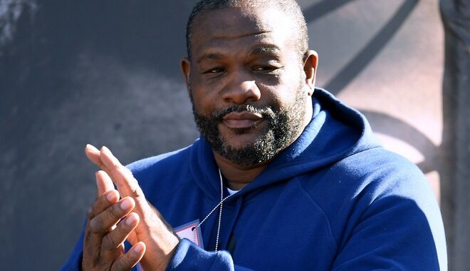 Riddick Bowe sobre Usyk vs. Holyfield: “Sem comparações, ele vai nocauteá-lo”