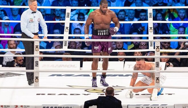 Roy Jones encontrou o erro do árbitro que deu a vitória ao Usyk