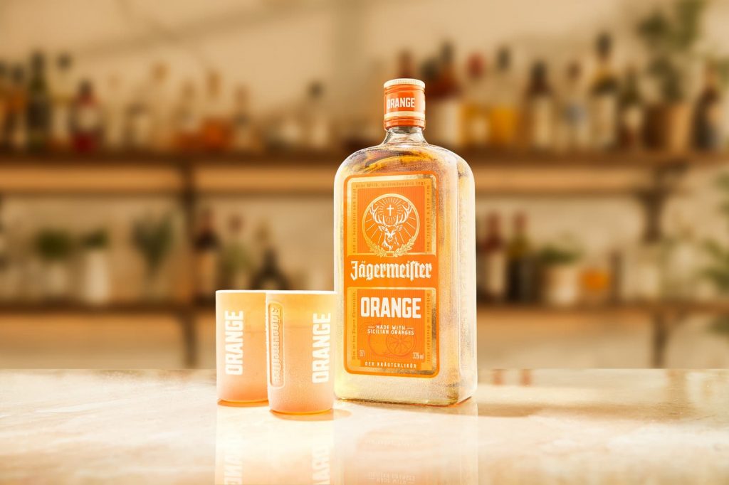 Recomendações de bartenders: como beber Jägermeister Orange