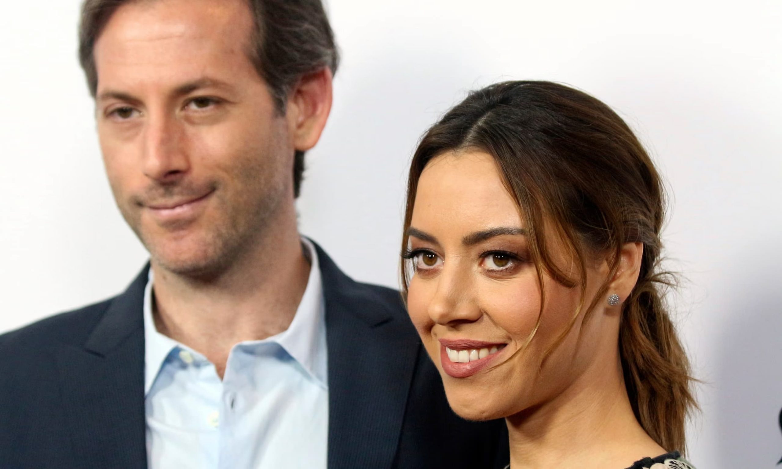 Aubrey Plaza fala sobre o suicídio de seu marido Jeff Baena