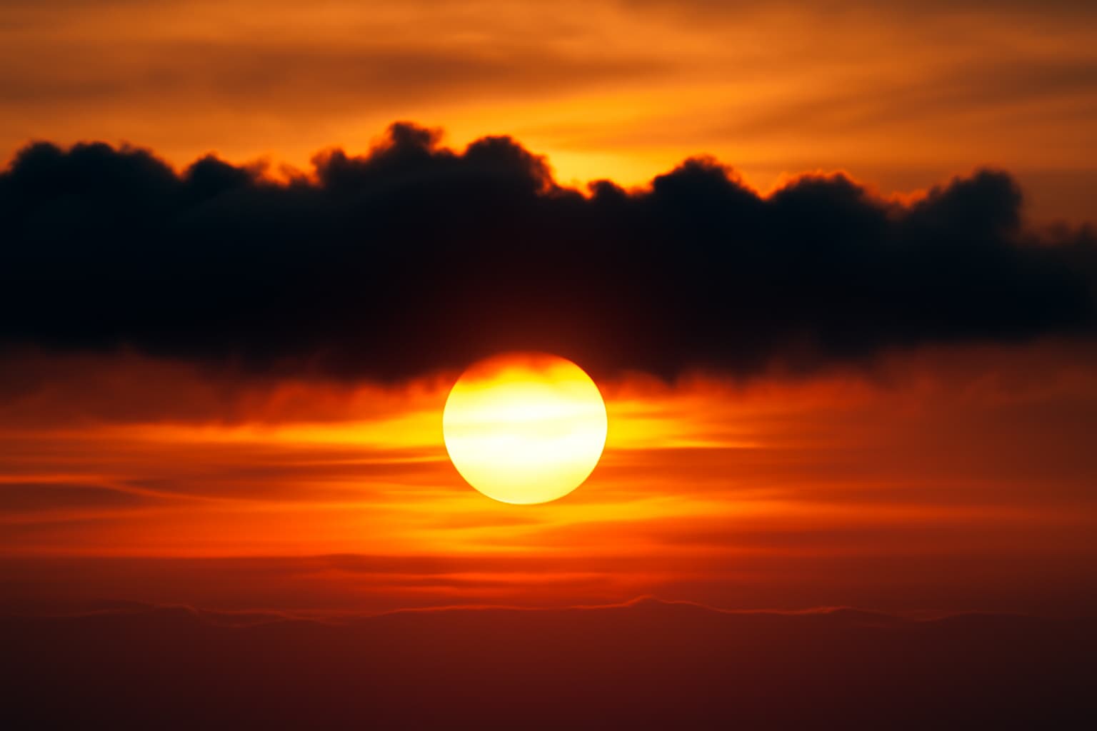 Haverá tempestades geomagnéticas em 2 de setembro de 2025: previsão para pessoas sensíveis ao clima
