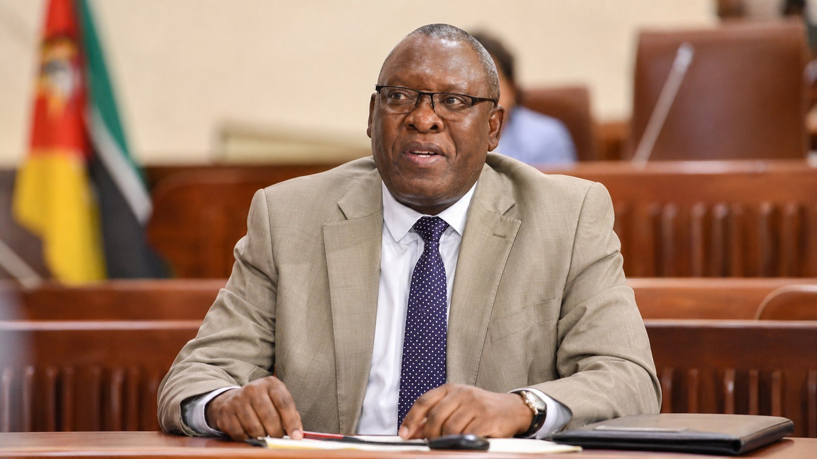 Por que o Conselho Constitucional anulou a eleição de Carlos Tembe? Veja por que Fernando Jone regressa à vice-presidência da Assembleia e o que acontece aos actos já praticados no Parlamento, agora.